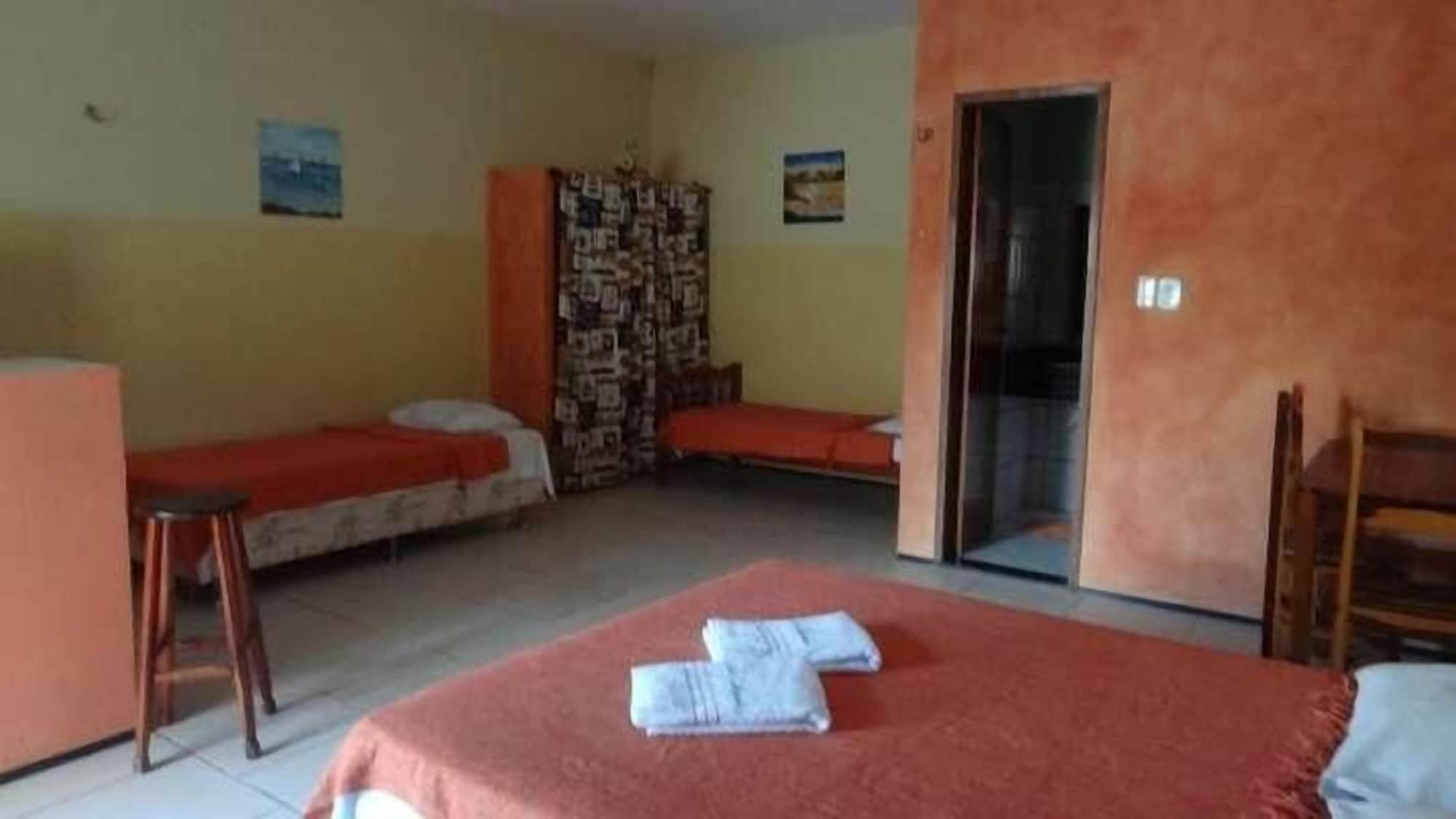 Pousada E Pizzaria Sol E Alegria Форталеза Экстерьер фото