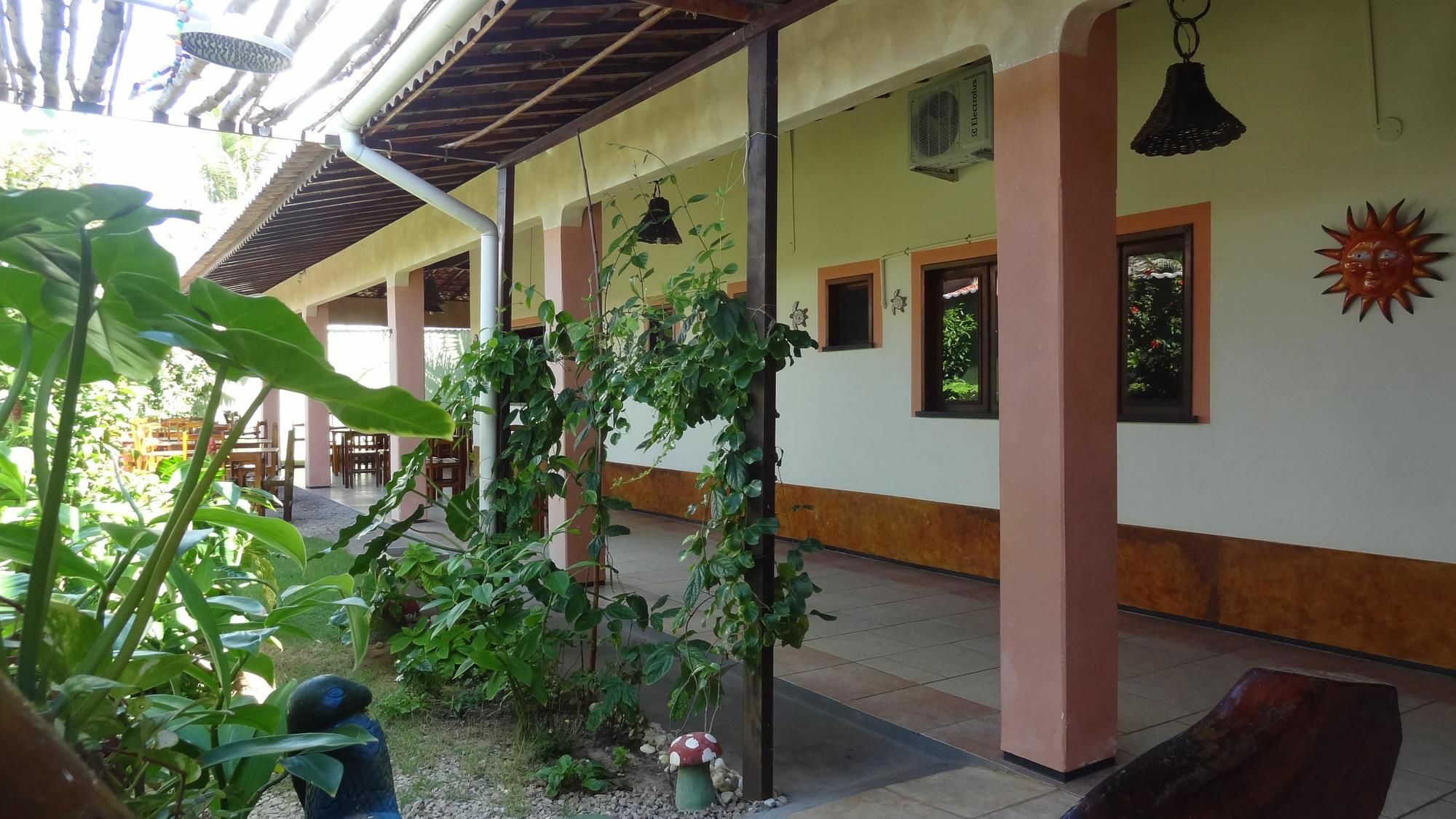 Pousada E Pizzaria Sol E Alegria Форталеза Экстерьер фото